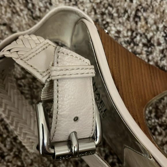 MICHAEL KORS Juniper t-strap woven leather heels - Picture 9 of 10